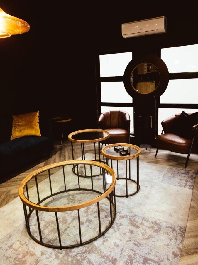 51 On Kologha Lifestyle & Leisure *